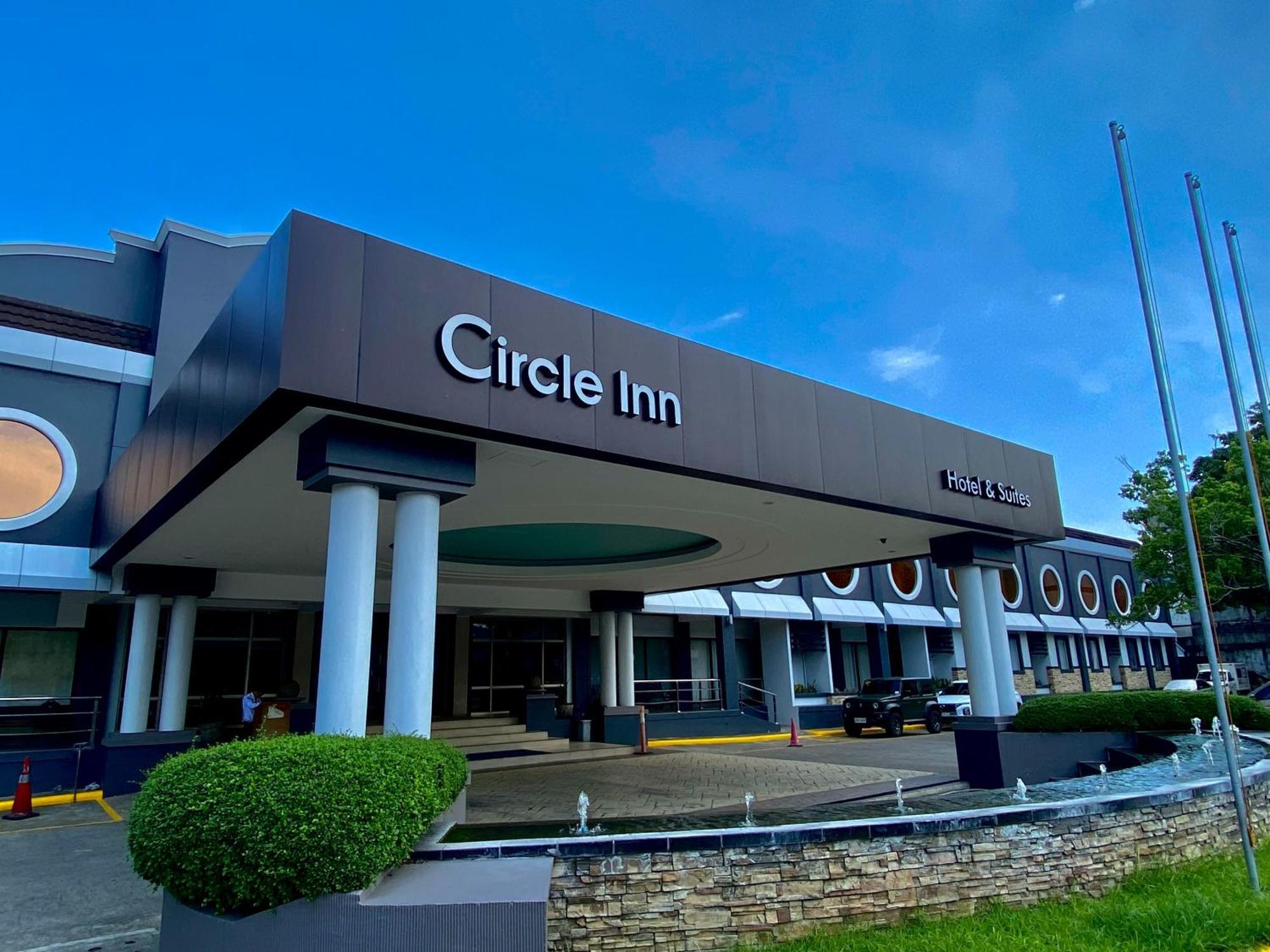 Circle Inn Hotel And Suites Bacolod Exterior photo