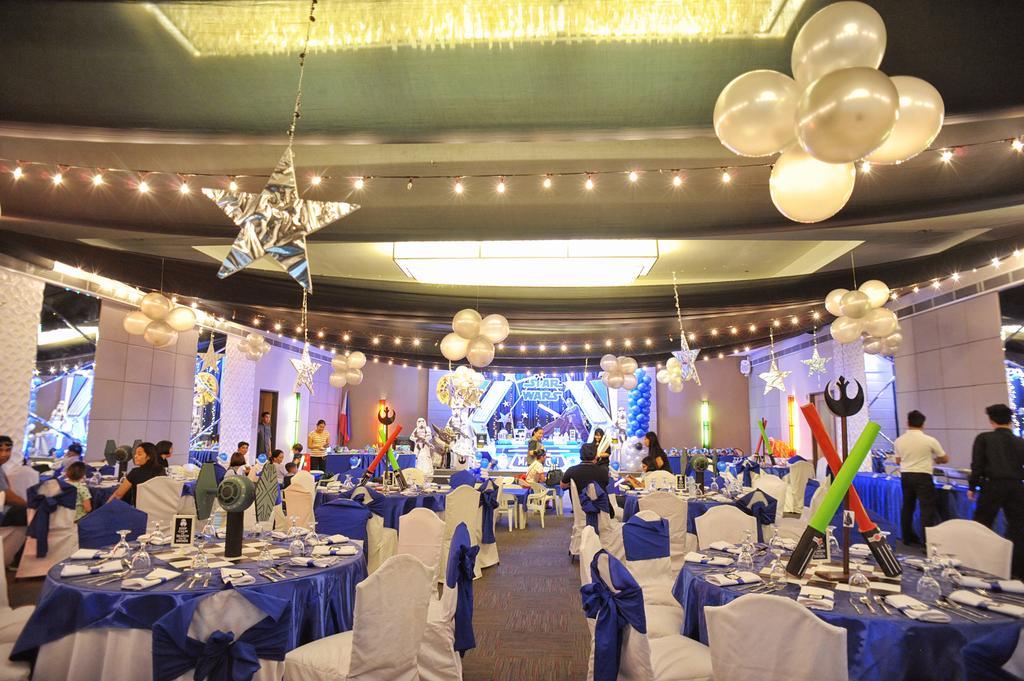 Circle Inn Hotel And Suites Bacolod Exterior photo